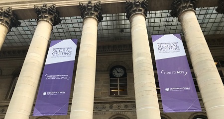 Entrée du Women's Forum