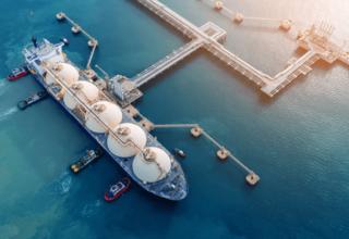 Methane freighter export import transportation bay